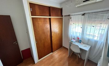 DUPLEX 4 AMB EN VENTA EN VILLA ADELINA CON JARDIN