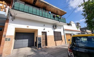 PH de 2 ambientes en Valentín Alsina - Cochera