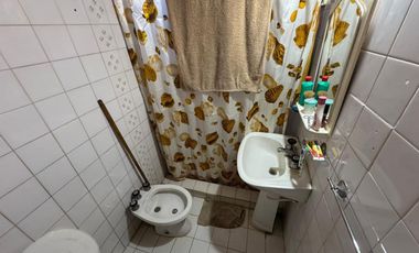 CASA EN VENTA EN VEDIA CON PATIO Y GARAGE