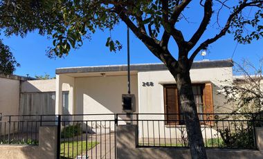 CASA EN VENTA EN BRAGADO