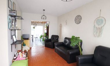 DÚPLEX EN VENTA CON RENTA, EN BARRIO TSUJI