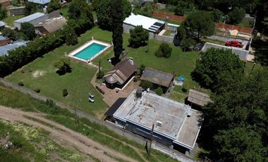VENTA CASA QUINTA + CASA CASEROS  LA REJA MORENO