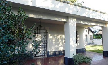 VENTA CASA QUINTA + CASA CASEROS  LA REJA MORENO