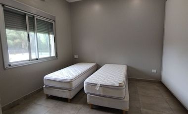 ALQUILER CASA AMOBLADA DE CATEGORIA