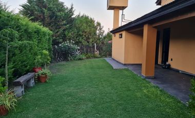 Casa quinta en venta APTO BANCO en La Hermosura