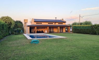 Casa quinta en venta APTO BANCO en La Hermosura
