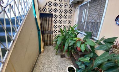 VENTA 2 CASAS DE 3 AMB CON COCHERA - V.ALSINA