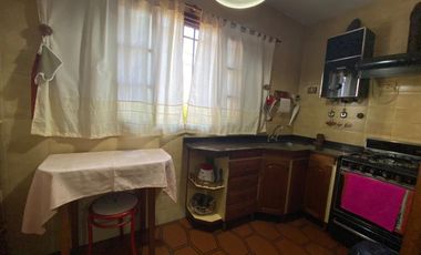 VENTA 2 CASAS DE 3 AMB CON COCHERA - V.ALSINA
