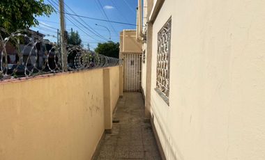 VENTA 2 CASAS DE 3 AMB CON COCHERA - V.ALSINA