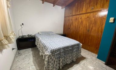 VENTA 2 CASAS DE 3 AMB CON COCHERA - V.ALSINA