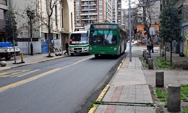 VENDE PROPIEDAD USO COMERCIAL BARRIO CÍVICO SANTIAGO
