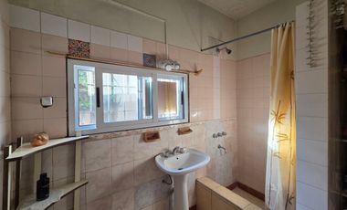 Venta Casa 5 ambientes con parque, quincho y parrilla en San Miguel