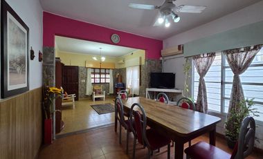 Venta Casa 5 ambientes con parque, quincho y parrilla en San Miguel