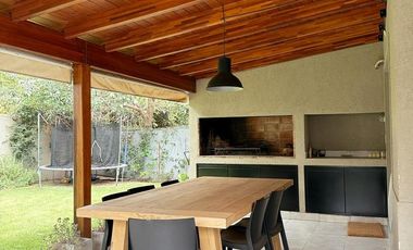 Casa en alquiler, tres dormitorios, Campo de Vuelo