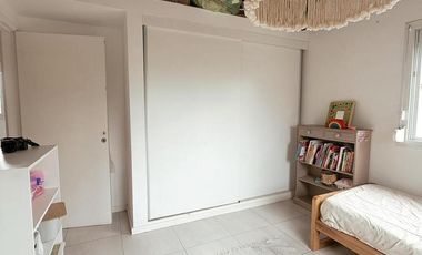 Casa en alquiler, tres dormitorios, Campo de Vuelo