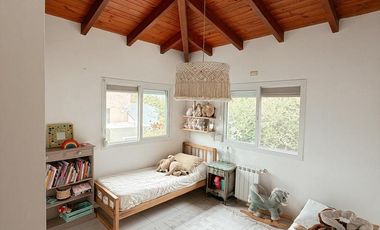 Casa en alquiler, tres dormitorios, Campo de Vuelo