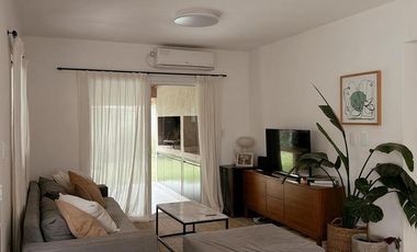 Casa en alquiler, tres dormitorios, Campo de Vuelo