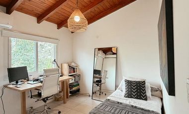 Casa en alquiler, tres dormitorios, Campo de Vuelo