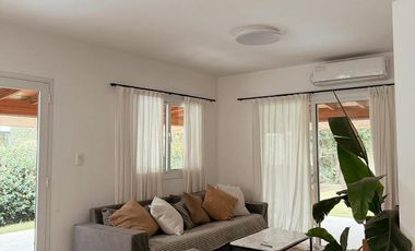 Casa en alquiler, tres dormitorios, Campo de Vuelo