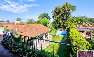 Casa en venta c/ cochera en Hurlingham