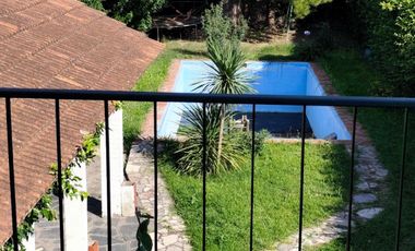 Casa en venta c/ cochera en Hurlingham