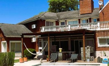 Casa en venta c/ cochera en General Rodríguez