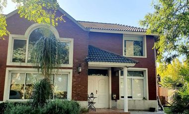 Casa en venta c/ cochera en General Rodríguez