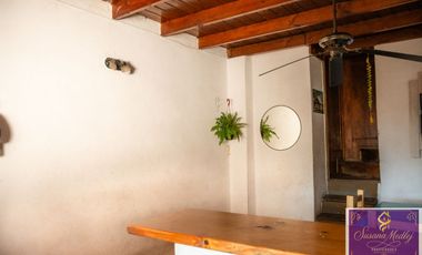 ** OPORTUNIDAD ** Casa en venta c/ cochera en Hurlingham