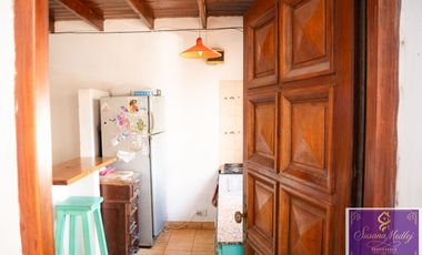 ** OPORTUNIDAD ** Casa en venta c/ cochera en Hurlingham