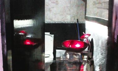 ** OPORTUNIDAD ** Casa en venta c/ cochera en Hurlingham