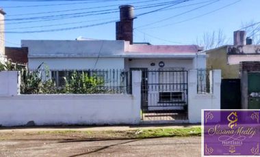 Casa en venta  en Hurlingham zona Barrio Cartero