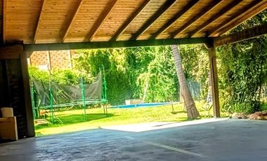 Casa en venta c/ cochera en Hurlingham
