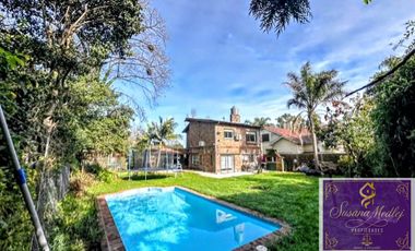 Casa en venta c/ cochera en Hurlingham