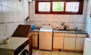 IMPORTANTE CHALET  VENTA HURLIGHAM * ZONA ESTRATEGICA MULT. DESTINOS *