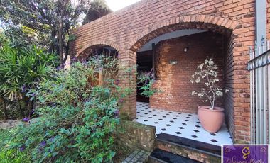 IMPORTANTE CHALET  VENTA HURLIGHAM * ZONA ESTRATEGICA MULT. DESTINOS *