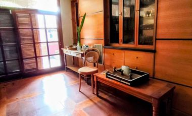 IMPORTANTE CHALET  VENTA HURLIGHAM * ZONA ESTRATEGICA MULT. DESTINOS *