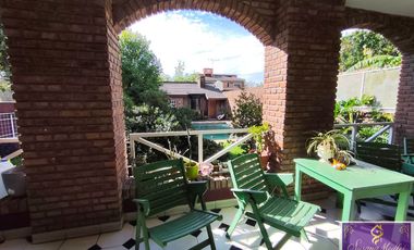 IMPORTANTE CHALET  VENTA HURLIGHAM * ZONA ESTRATEGICA MULT. DESTINOS *