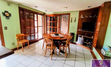 IMPORTANTE CHALET  VENTA HURLIGHAM * ZONA ESTRATEGICA MULT. DESTINOS *