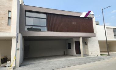 Casa en RENTA Fraccionamiento Altares Residencial - CARRETERA NACIONAL en Santiago, Nuevo León.