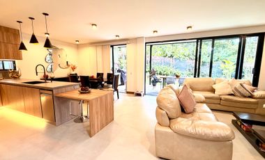 VENTA CASA MODERNA EN EL RETIRO CERCA A MEDIA LUNA