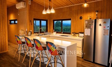 Espectacular casa en parcela con vista panorámica al Lago Rupanco