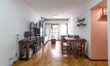 Venta depto. semipiso 3 ambientes Caballito Norte/ Cochera /2 balcones/2 baños