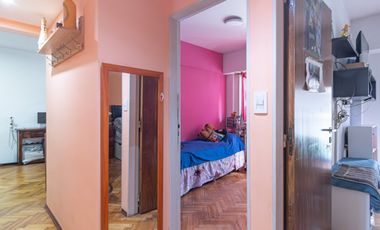 Venta depto. semipiso 3 ambientes Caballito Norte/ Cochera /2 balcones/2 baños