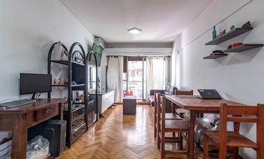 Venta depto. semipiso 3 ambientes Caballito Norte/ Cochera /2 balcones/2 baños