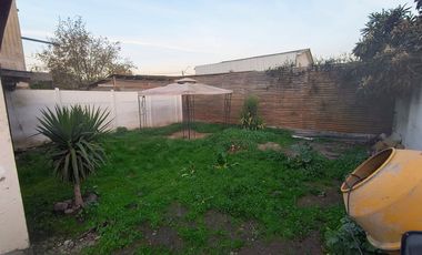Linda Casa con un Amplio Patio .  El Monte