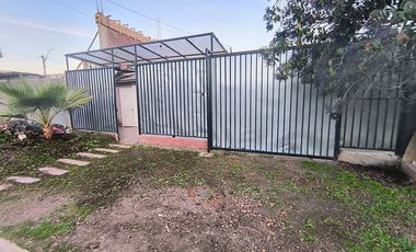 Linda Casa con un Amplio Patio .  El Monte