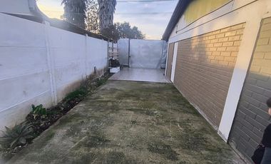 Linda Casa con un Amplio Patio .  El Monte