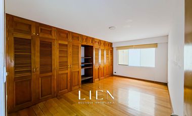 Venta Departamento en Santiago de Surco en Monterrico