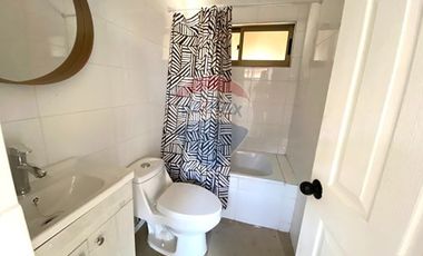 Arriendo casa en condominio Peñaflor