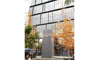 Bodegas en edificio de oficinas clase A